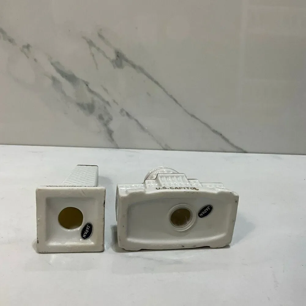 VINTAGE Washington DC Souvenir Salt And Pepper Shakers